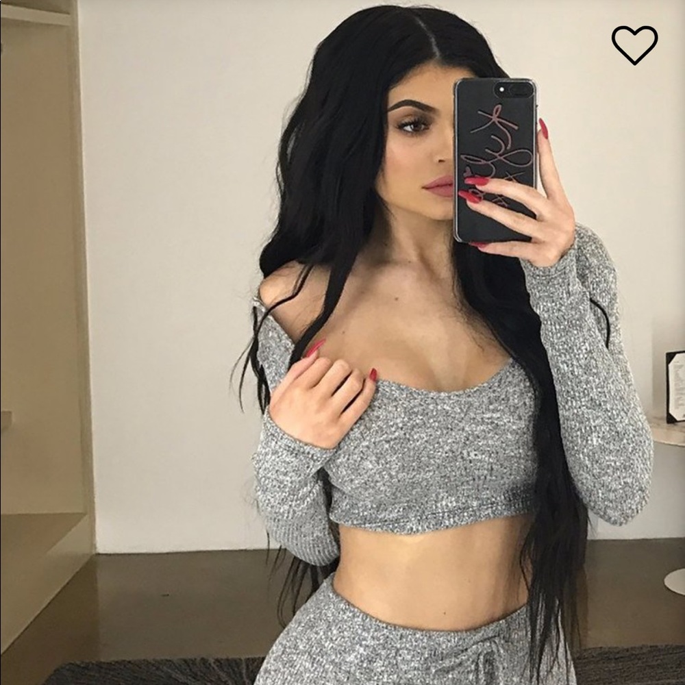 Fashion Nova wanderlust hoodie cropped S sweater